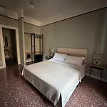 بيت ضيافة Chateau Indipendenza روما